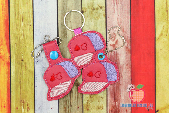 Fashionable Cap ITH Keyfob: A Designer's Holiday Review